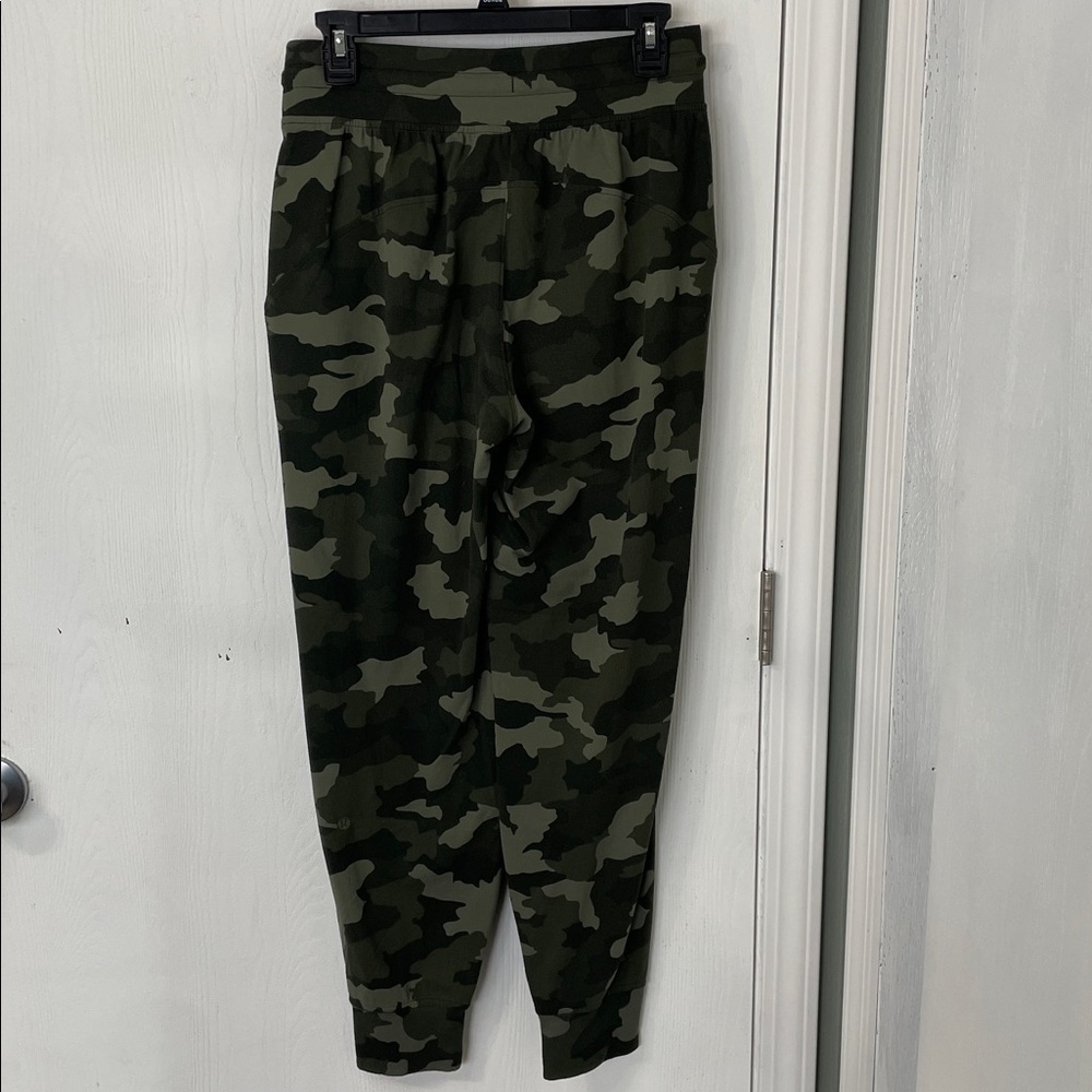 Lululemon Ready To Rulu HR Jogger HCMO Camo Green Rare Size 6 - Picture 8 of 12